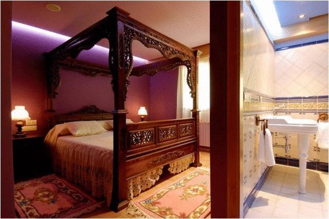 As Adegas Guest House Poio Room photo